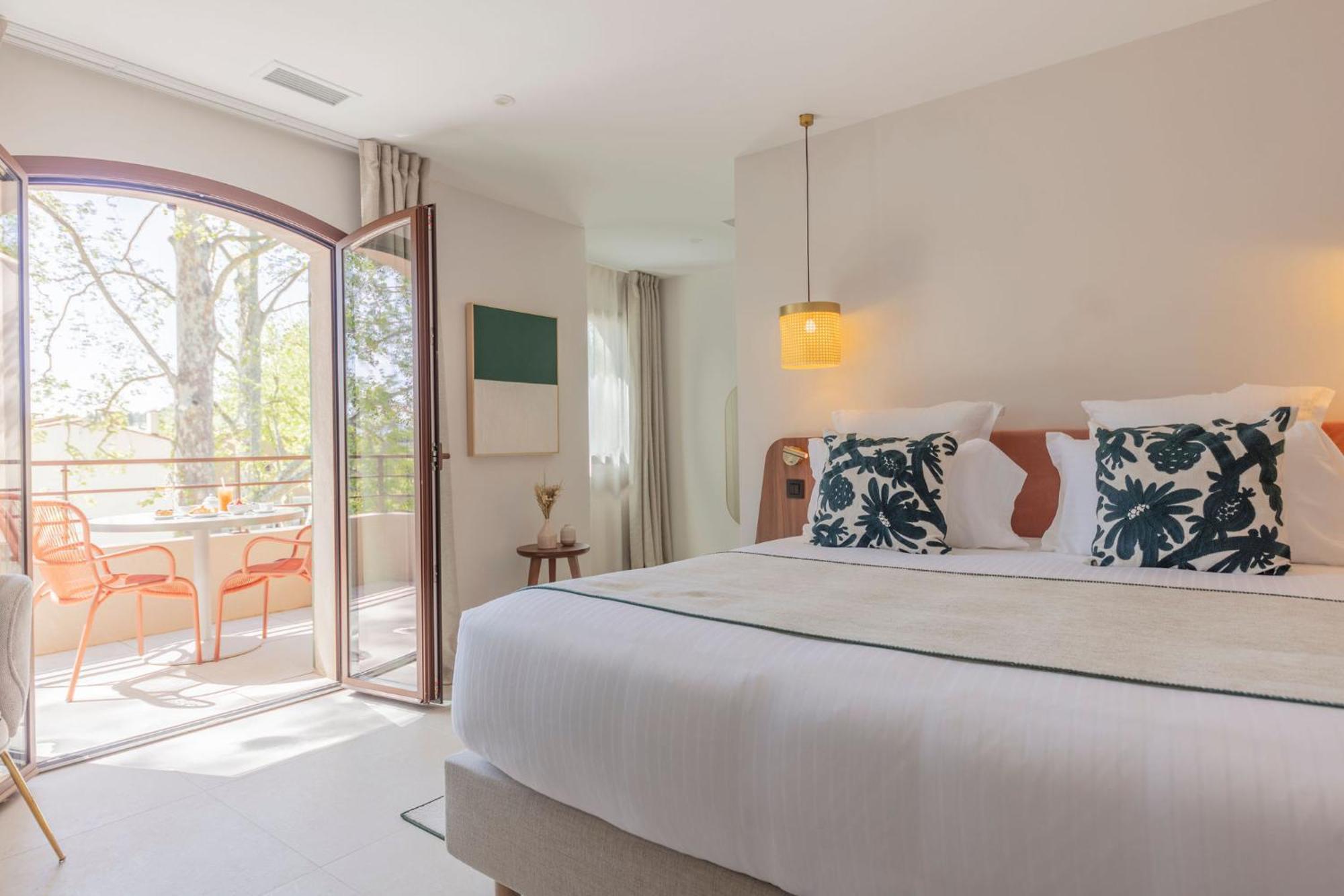 Hotel Et Restaurant La Bastide Bourrelly - Mathias Dandine Cabries Exterior photo